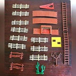Vintage 1960s T. Cohn Fort Cheyenne Playset Lot. 19 Pieces.